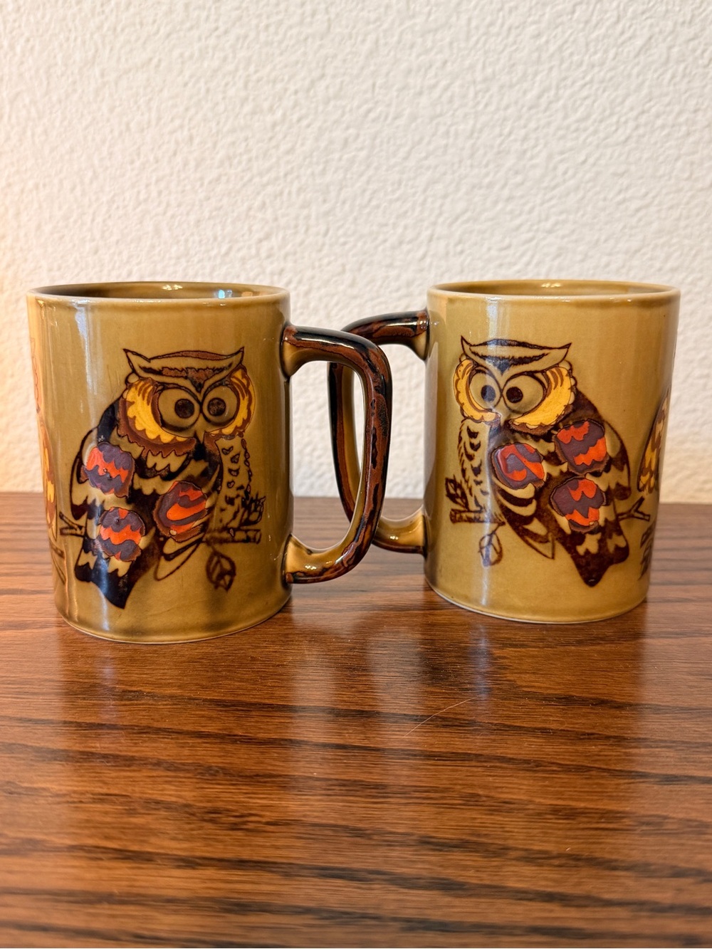 1970s Stoneware Owl Mug in Olive Green